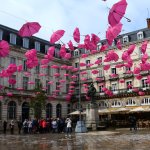 Une place décorée de La Rochelle